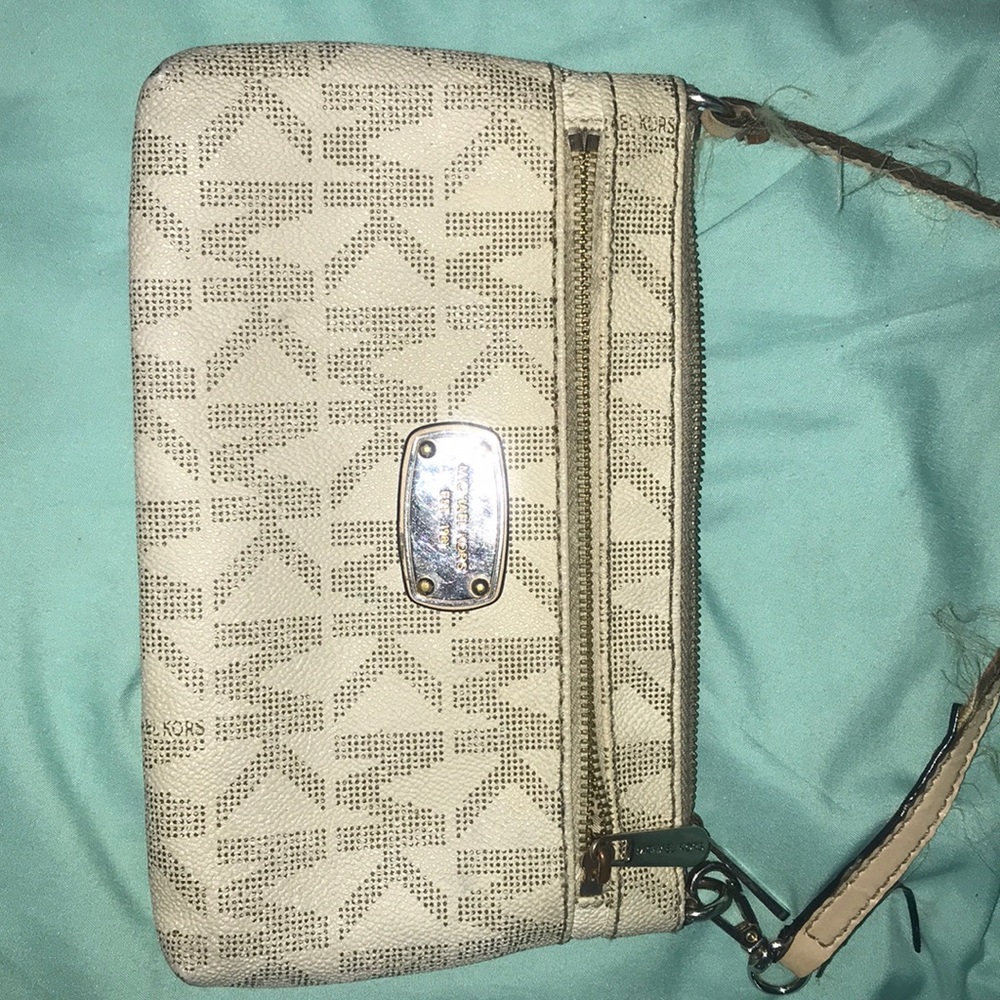 Michael Kors Wristlet